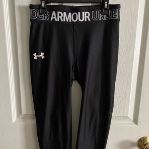 Under Armour Women’s Black Crop Leggings